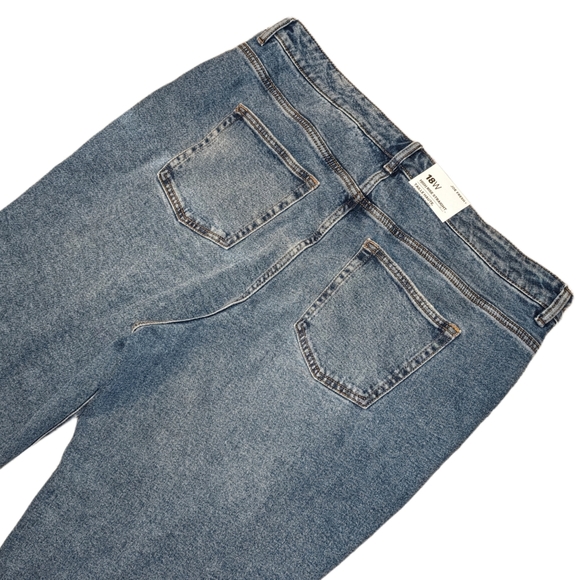 *NWT* Joe Fresh High Rise Straight Jeans, Plus Size 18W - Picture 6 of 7